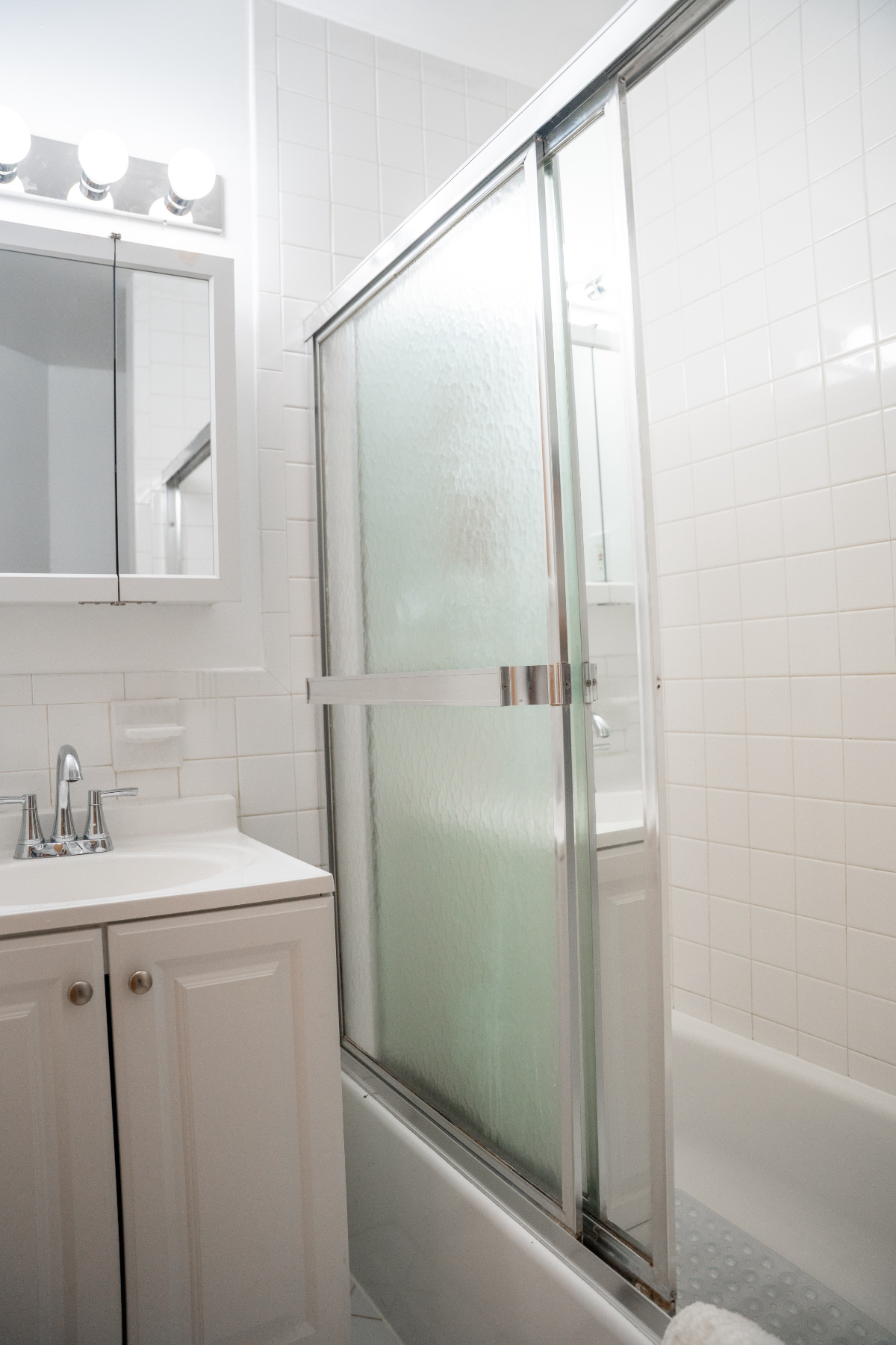 Historic Striver's Row Apartment - Photo 5