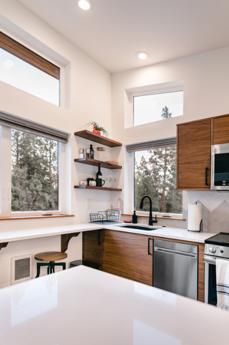Modern Comfort In Amazing Location - Photo 4