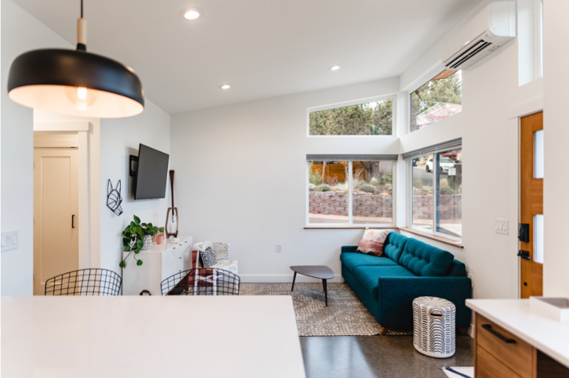 Modern Comfort In Amazing Location - Photo 2