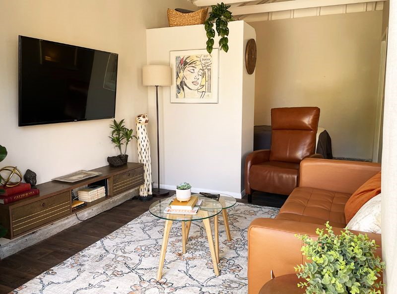 The C&C Guest House- A private, cozy retreat- classic comfort with a mid-century modern flair - Photo 5