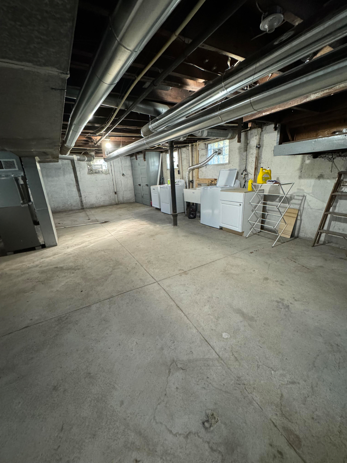 2 bedroom 1 bath near Hyde Park  - Unit 1 - Photo 9
