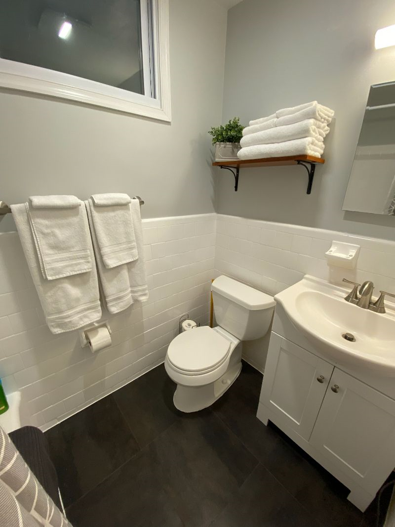 Cozy One Bedroom Apartment - Entire place - Photo 3