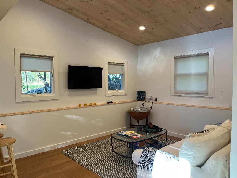 Sweet Freshly Renovated 1 bedroom cottage - Photo 7