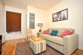 Prime Studio Apartment in the Heart of Manhattan - Photo 2