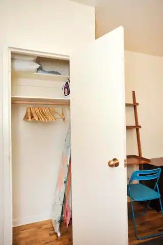 Prime Studio Apartment in the Heart of Manhattan - Photo 8
