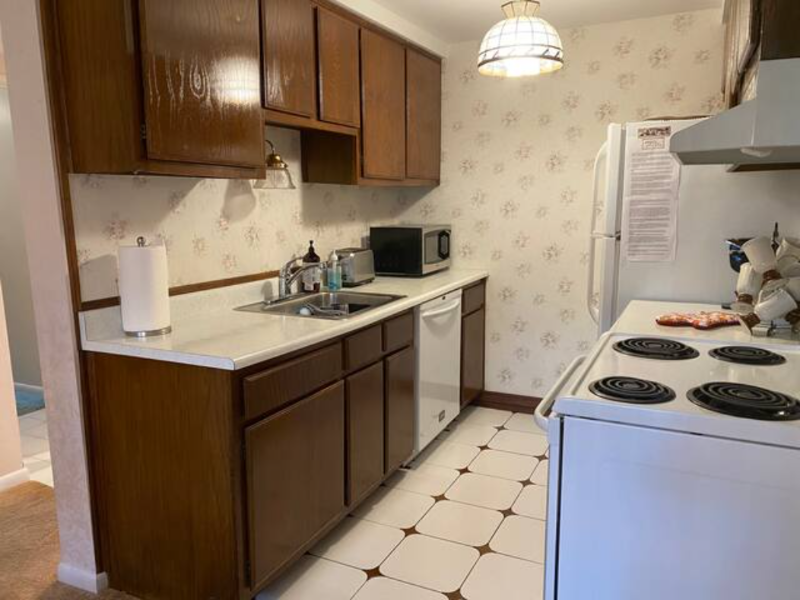 Adorable One Bedroom, One Bathroom Condo - Photo 8