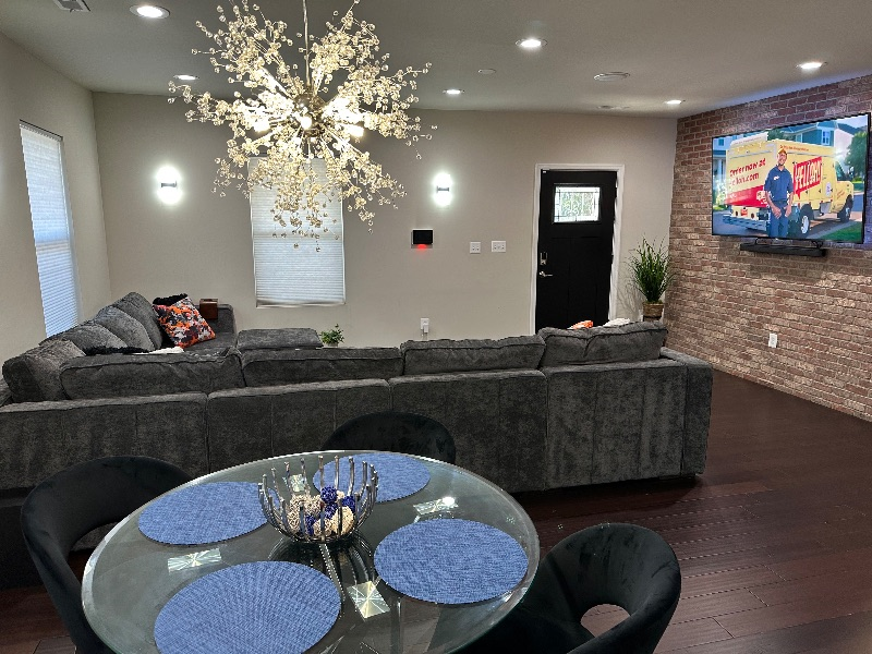 Capital Comfort Condo - Photo 10