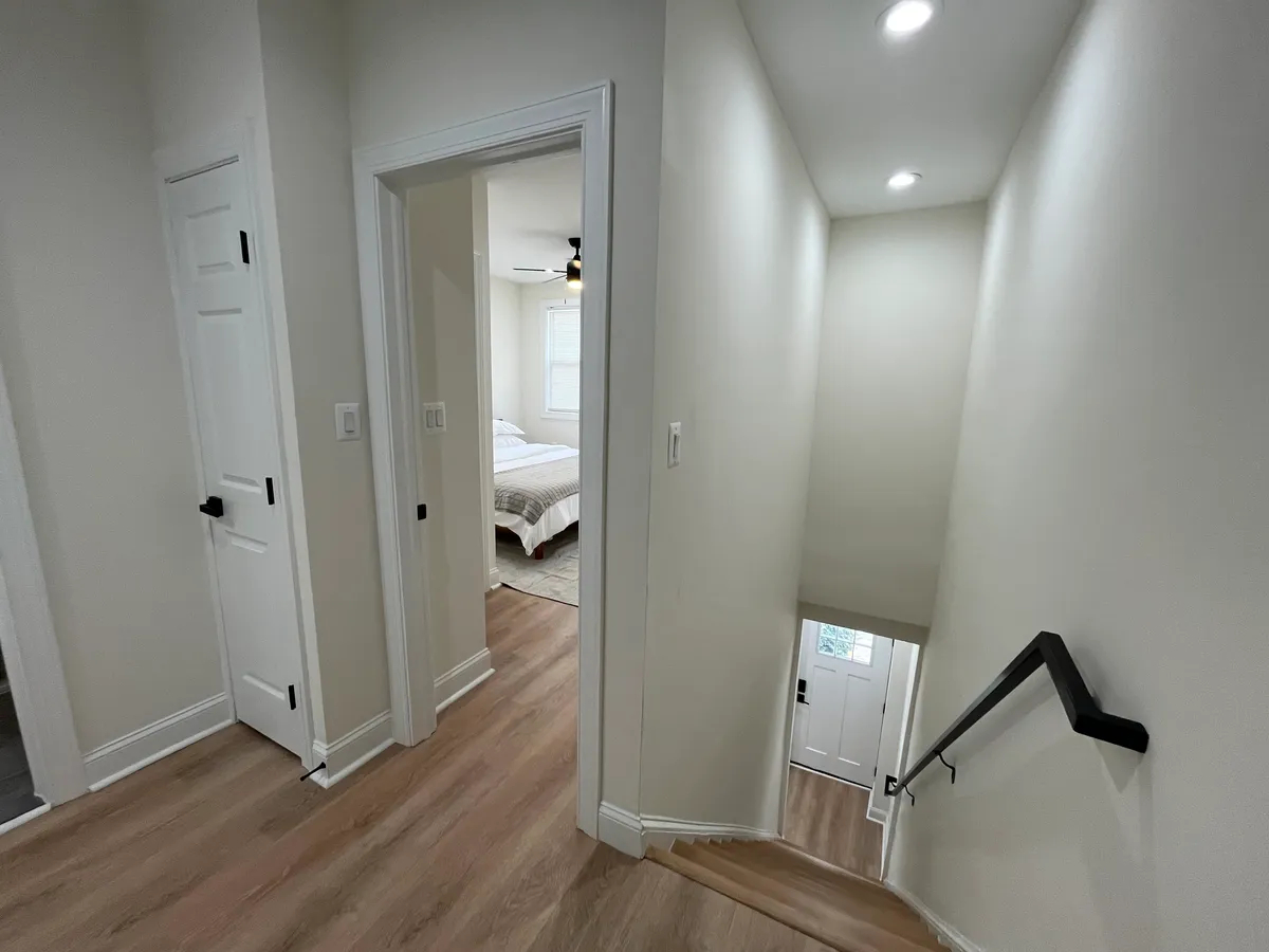 Newly Renovated 3BD Unit - Photo 8