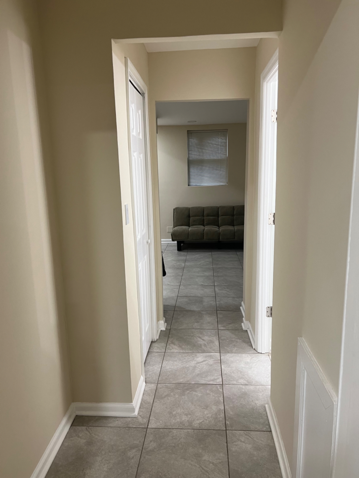 Private Basement Studio Apt in Congress Heights with Parking - Photo 11