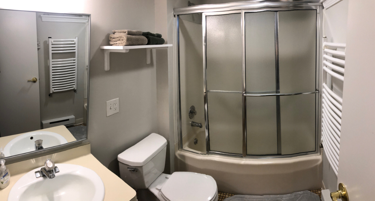 Magnificent 1BD Apt#5 on 3rd Floor in 1906 Mansion - Photo 9