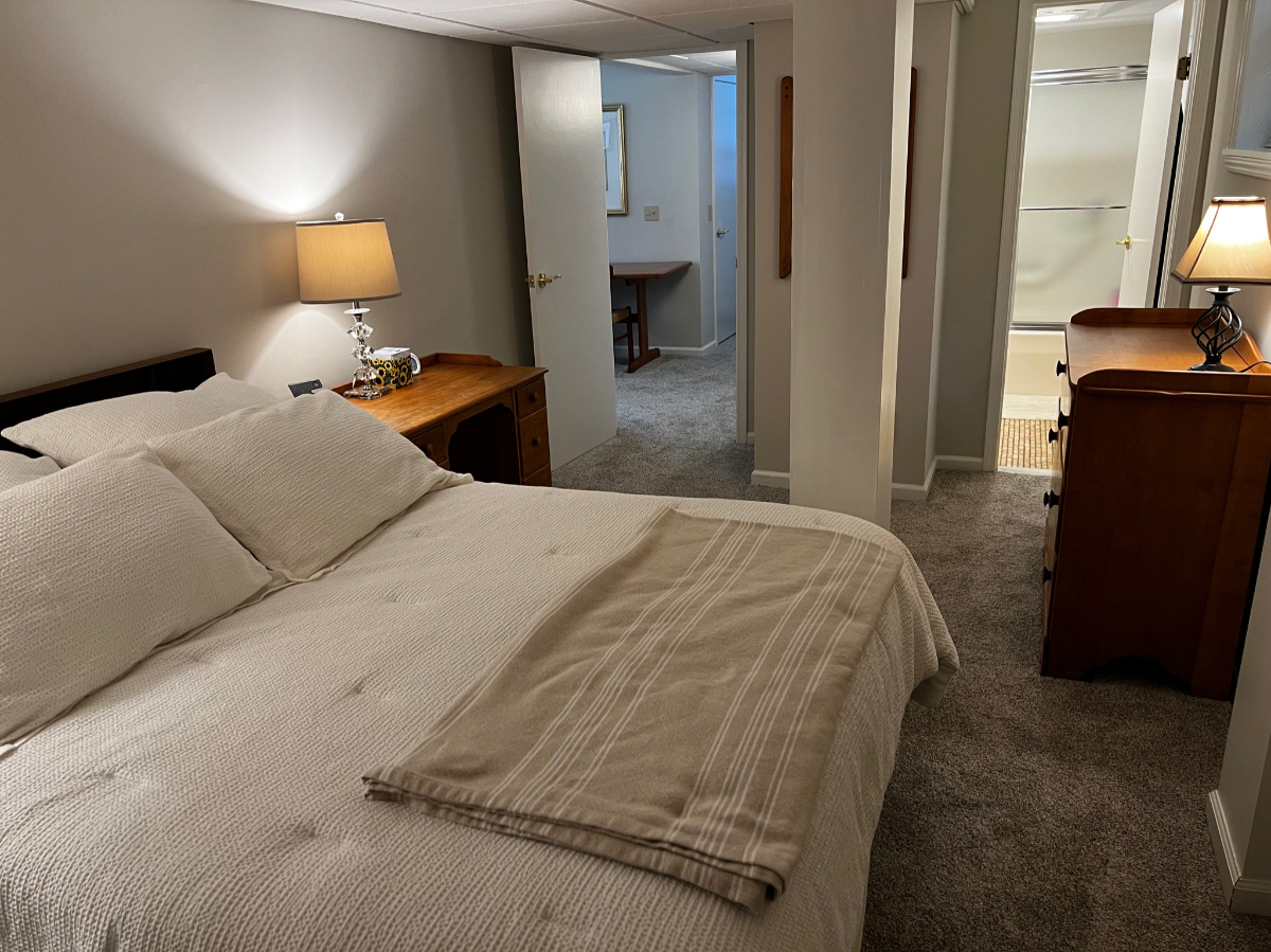Magnificent 1BD Apt#5 on 3rd Floor in 1906 Mansion - Photo 8