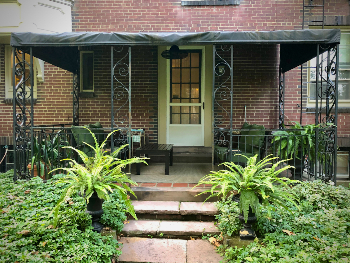 Magnificent 1BD Apt#5 on 3rd Floor in 1906 Mansion - Photo 10