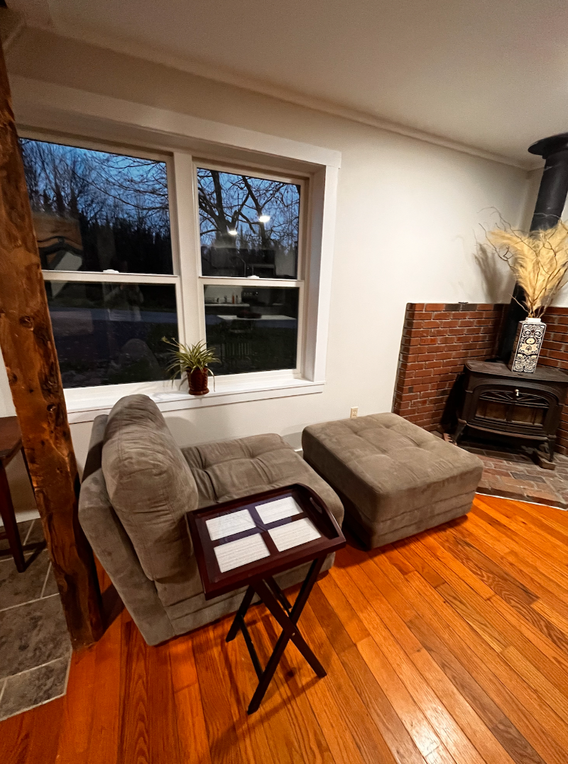 Recently Renovated 1BR near Copley Hospital - Photo 5