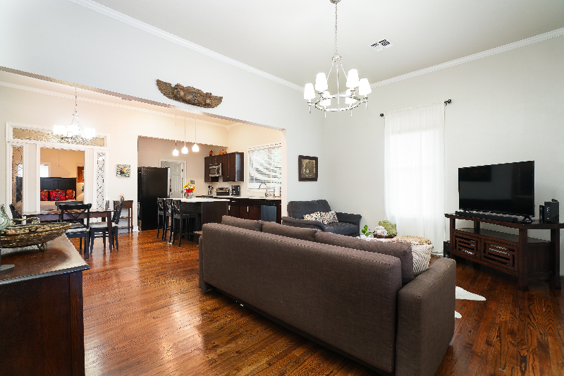 Pearl Brewery Pool and Spa  3Bed/2Ba - Photo 12