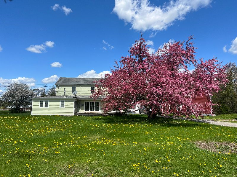 Vermont Farmhouse living - Photo 1