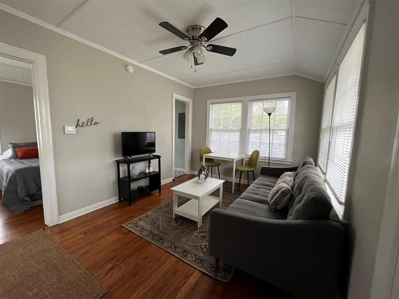 Cozy San Marco Unit - PRIME Location | Furnished Finder