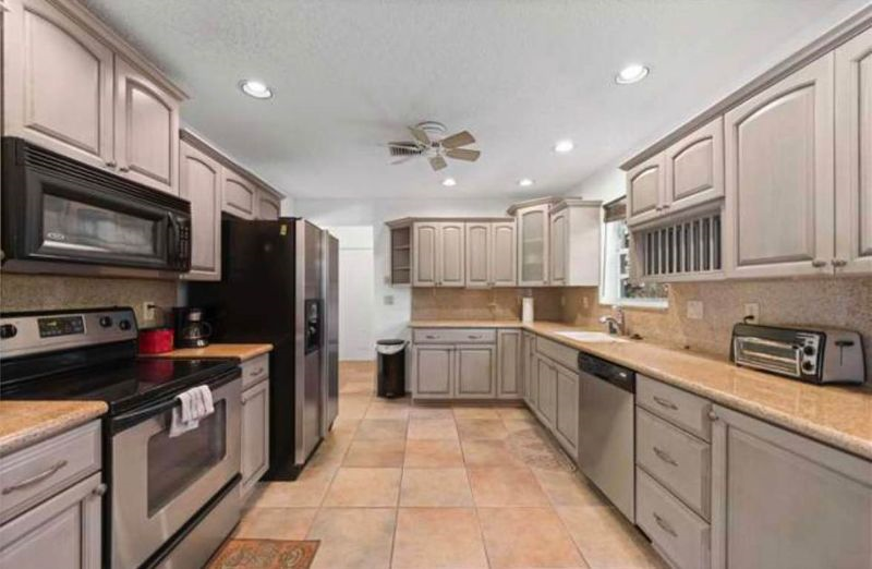 Boynton Beach Private Bedroom for Rent - Photo 8