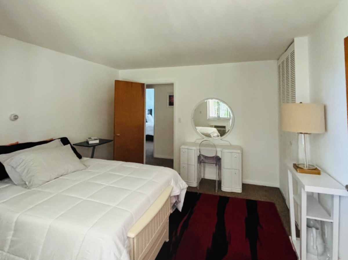 Furnished Condo - Photo 8