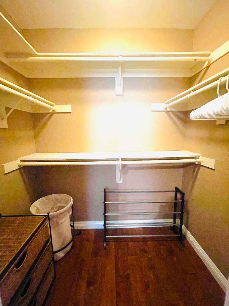 Cozy Room in Beautiful and Full of Positive Energy Apartment in the Heart of Los Angeles - Photo 5