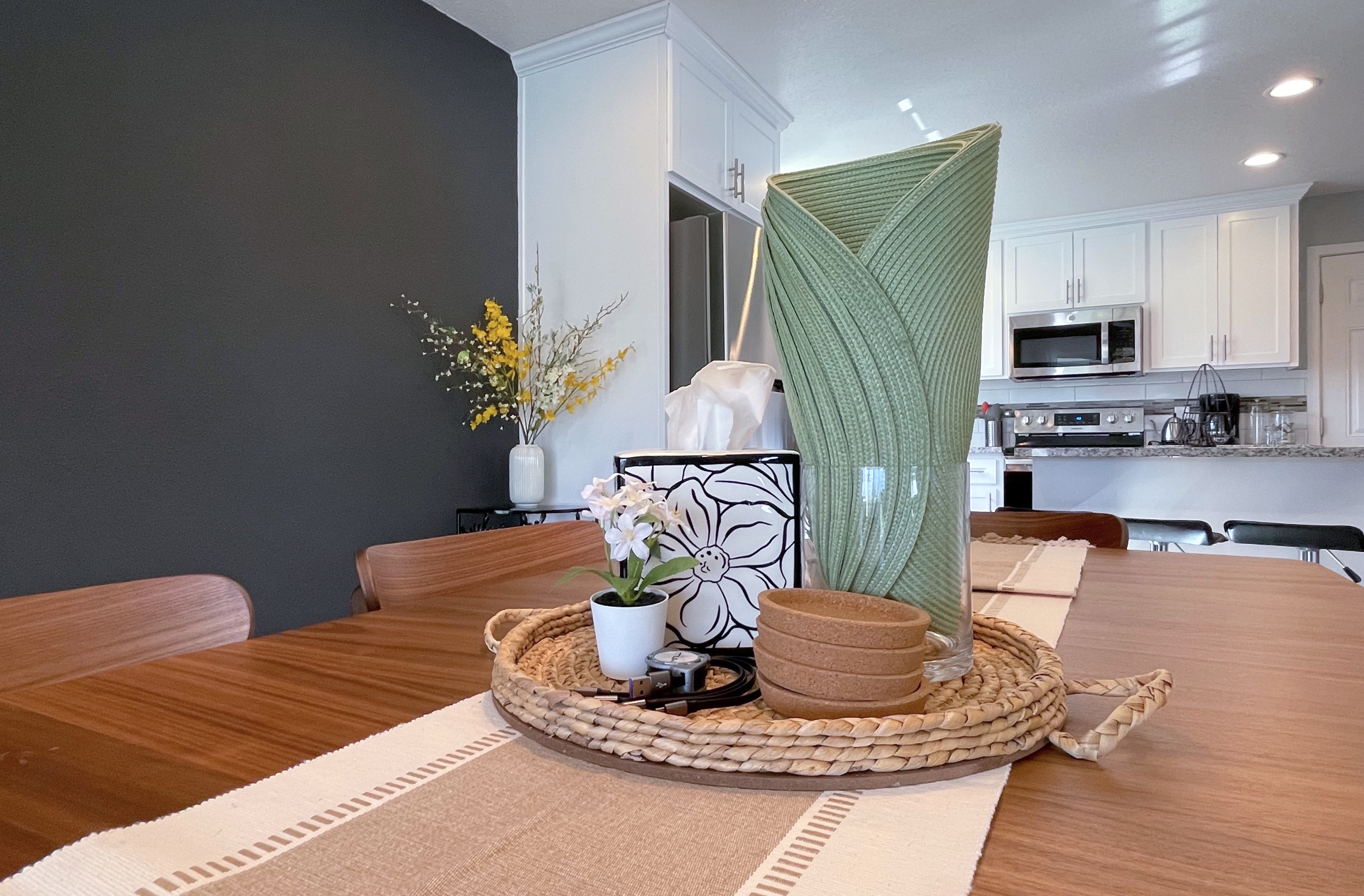 Modern spacious quiet home close to the River - Photo 5