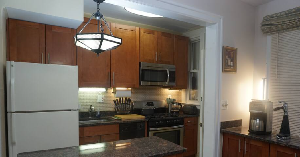 Designer 4Bd/3Ba DC Home w/Parking - Walk to Metro - U St and Medstar - Photo 5