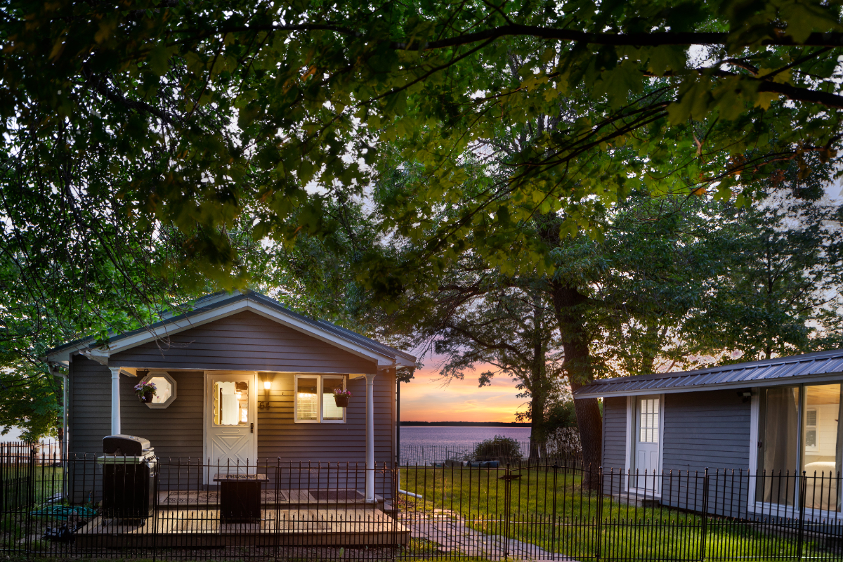 Lakefront Cottage - Peaceful and cozy with easy access to highway - Photo 8
