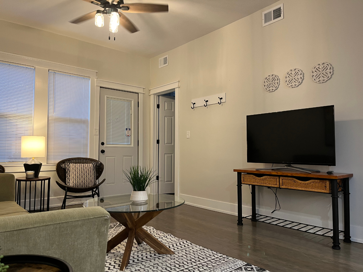 Modern, Quiet, Peaceful - Bedroom 2
