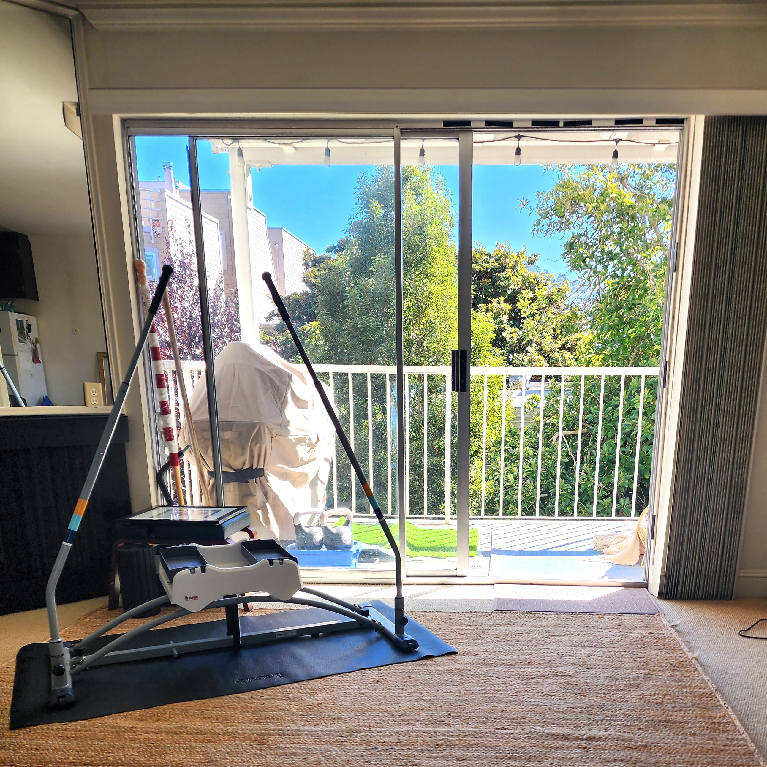 SF Marina - 2 bed/2 bath/ Amazing location - Furnished and Rent Controlled - Photo 3