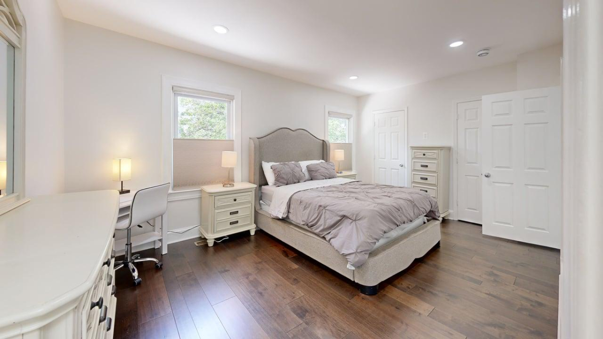 Furnished & Cozy 4B4B with All-Inclusive Amenities - Photo 1