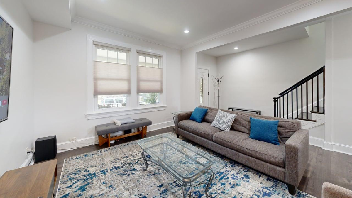 Furnished & Cozy 4B4B with All-Inclusive Amenities - Photo 12