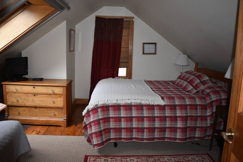 VT Stay Near Springfield Chester Ludlow - Photo 2