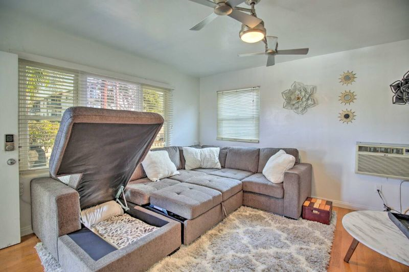 Gorgeous and updated home in Pacific Beach/Mission Bay in quiet cul-de-sac with TONS of extras - Photo 3