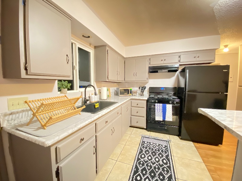 Spacious 2 bed 1 bath in the Heart of Los Angeles - Photo 4