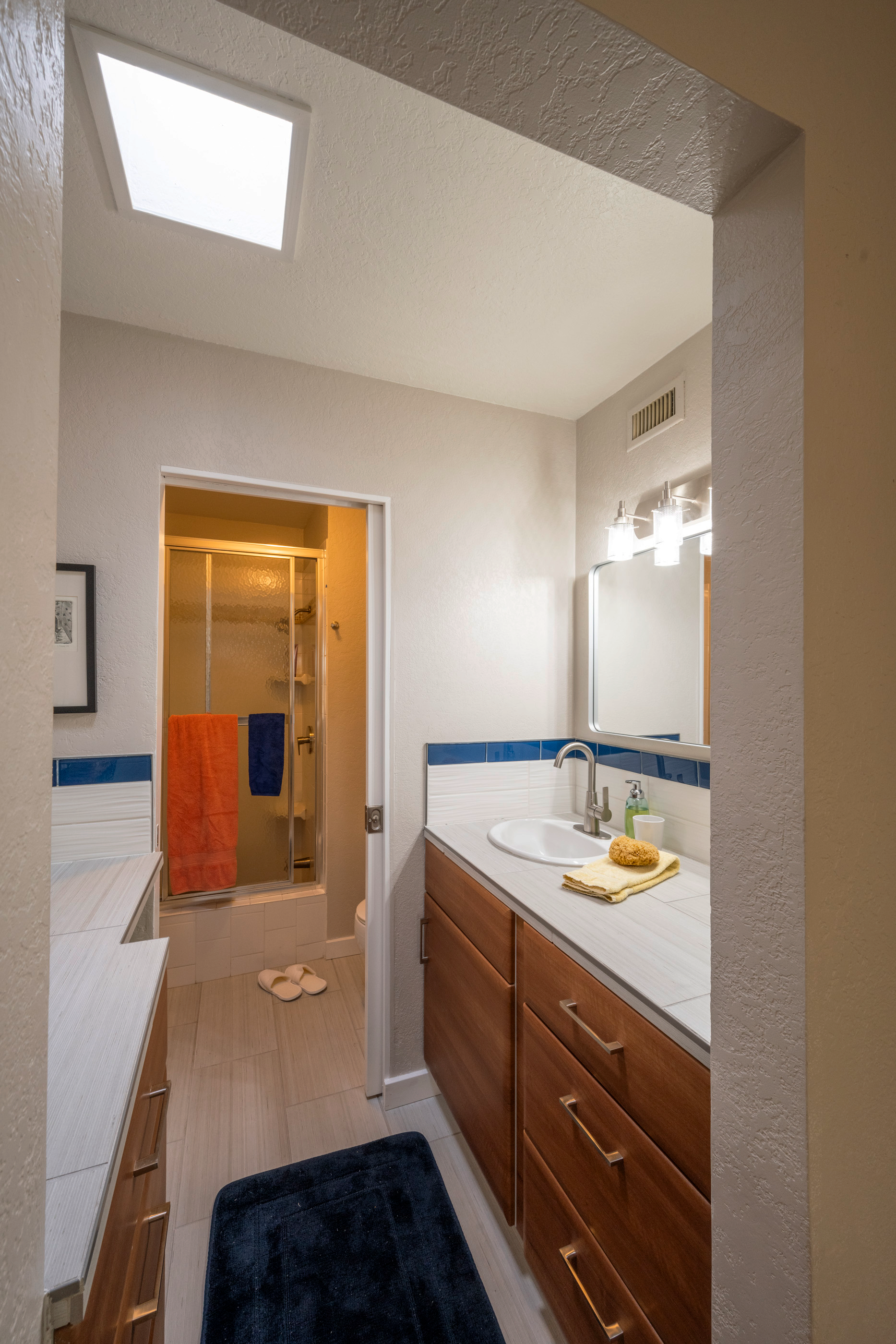 Luxury Foothills Townhome - Photo 11