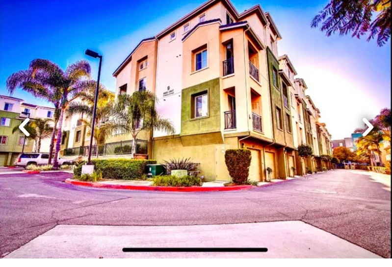 Stylish and Sophisticated 2-Bedroom Townhouse Located in the Heart of Vibrant San Diego California - Photo 1