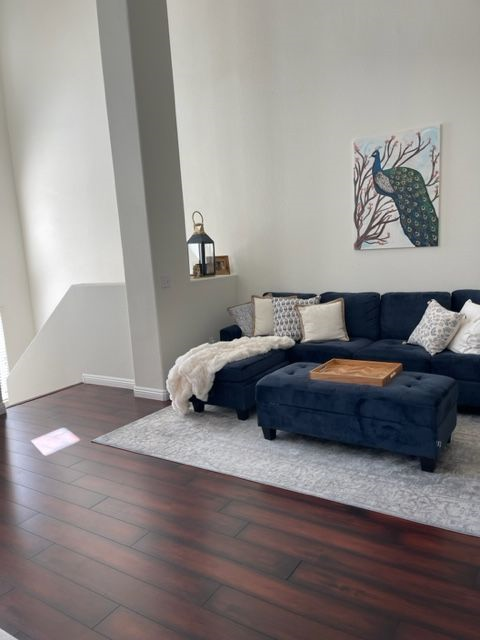 Stylish and Sophisticated 2-Bedroom Townhouse Located in the Heart of Vibrant San Diego California - Photo 3