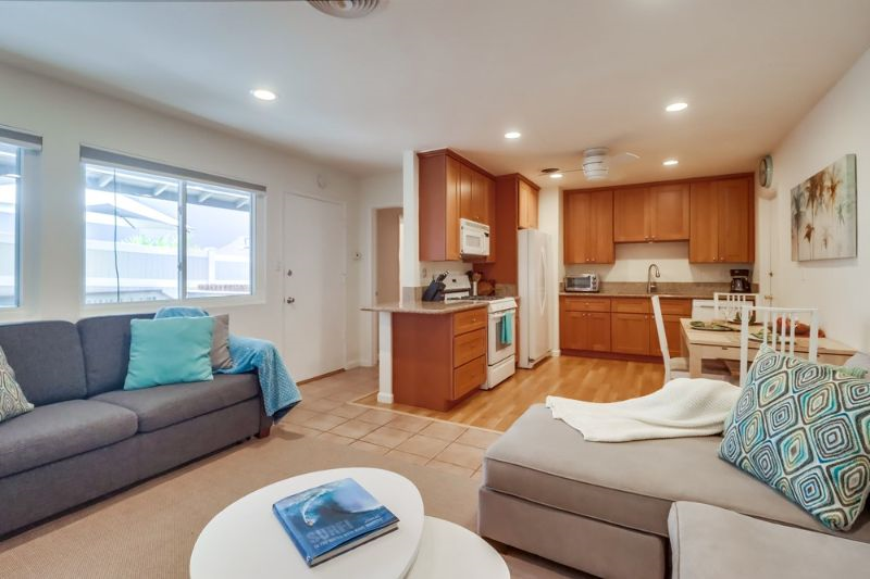 2 Blocks to Beach & Sunset Cliffs - Photo 3