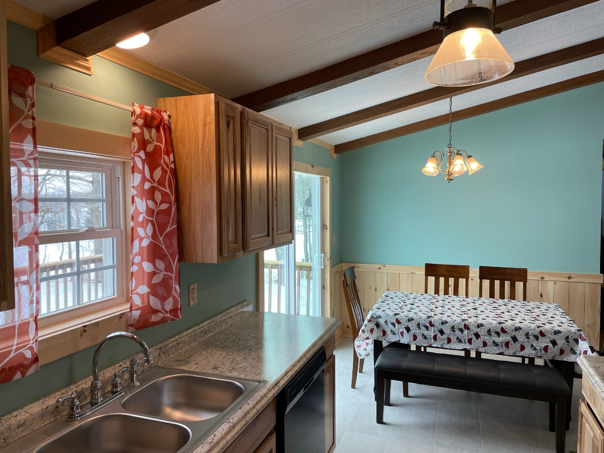 Chalet in Cooperstown near Bassett - Photo 5