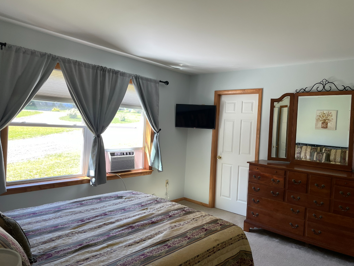 Chalet in Cooperstown near Bassett - Photo 10
