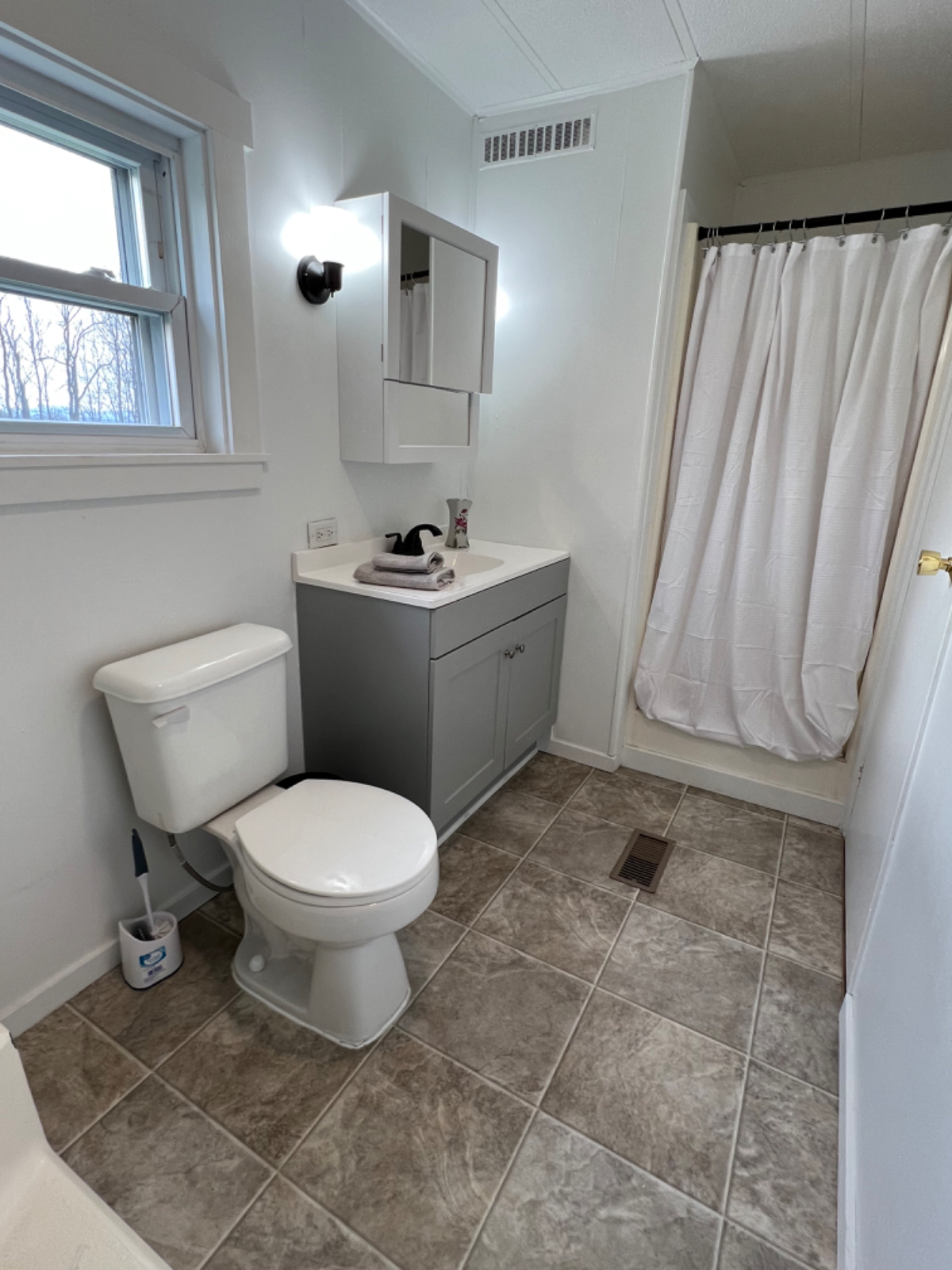Peaceful Central Vermont Home - Photo 10