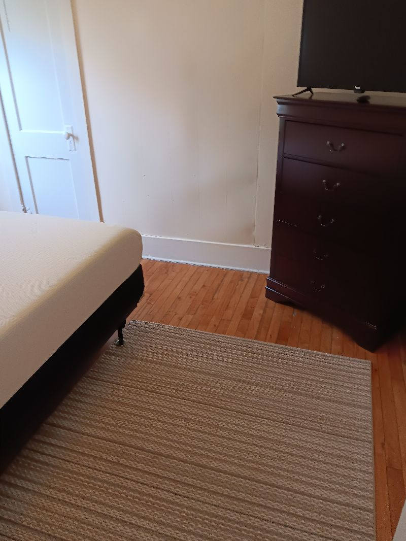 Quiet Newly Furnished Newly Painted 3 Bedroom in Utica NY - Photo 8