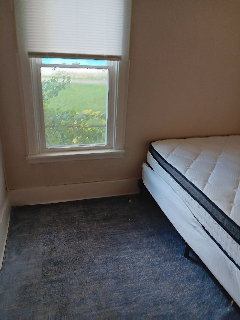 Quiet Newly Furnished Newly Painted 3 Bedroom in Utica NY - Photo 6