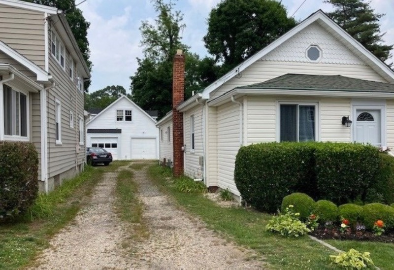 Bayville NY- Furnished beach bungalow 2bed/2bath - Photo 4