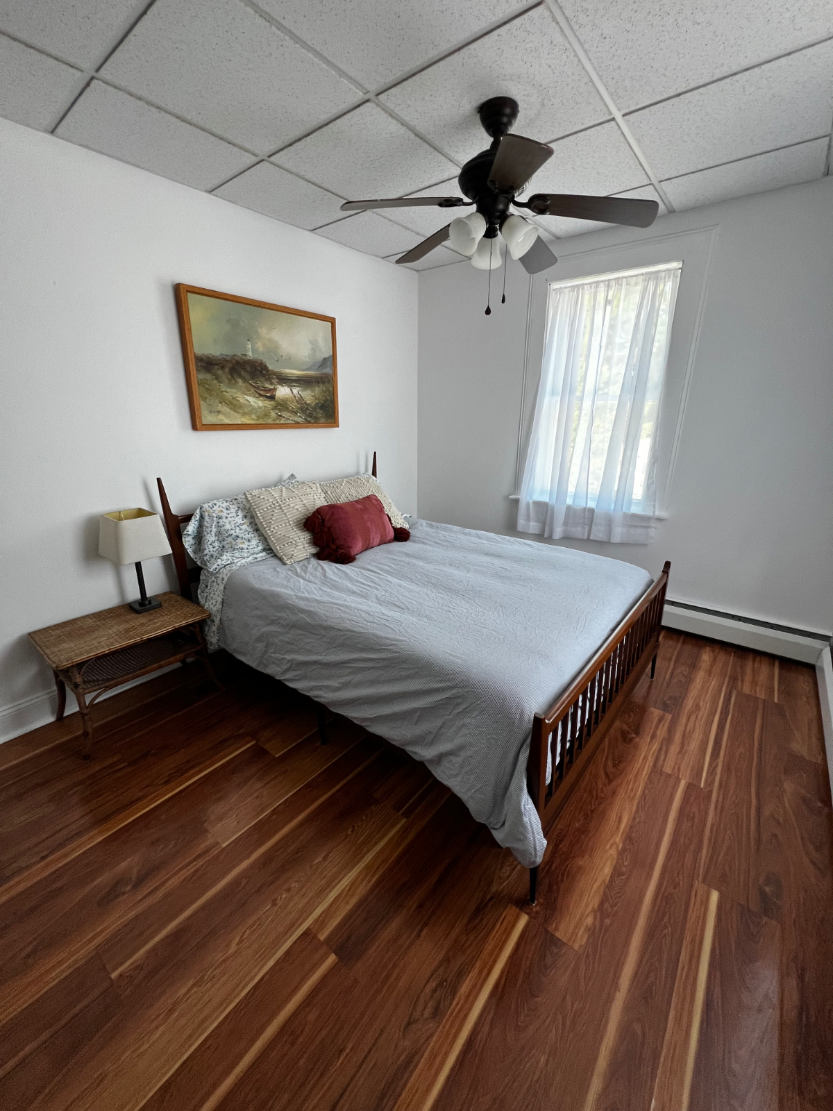 Beautiful Burlington 2bd 2 miles from Hospital - near lake bike path and shopping - Photo 9