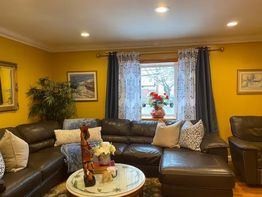 Peaceful Master Suite in the Heart of Queens-New York - Photo 2