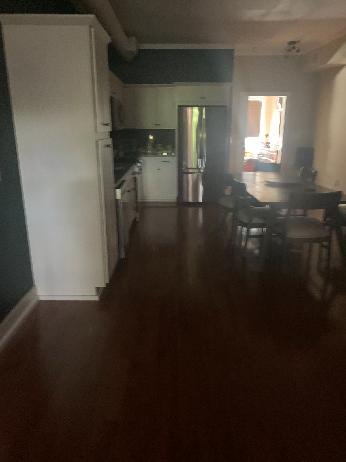 Room at a 4 bedroom apartment - Photo 10