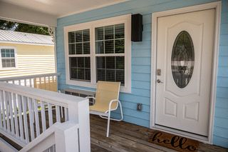 Tree Top Cottage in Castle Street District