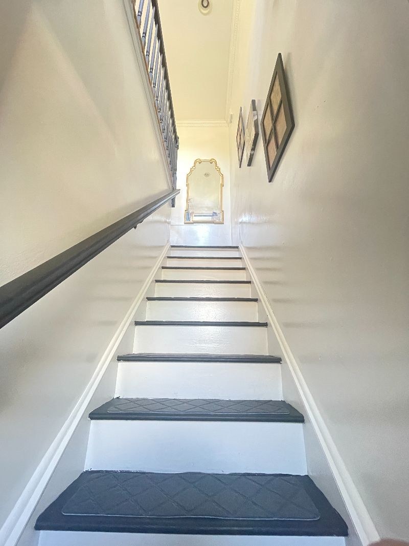 Cozy/Safe/Quiet  3 bed 2 bath top floor unit minutes from hospitals and medical centers in Long Isla - Photo 4