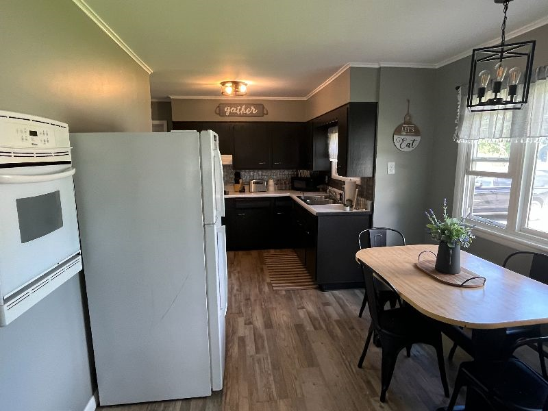 Cozy Two Bedroom Home in Clayton - Photo 5
