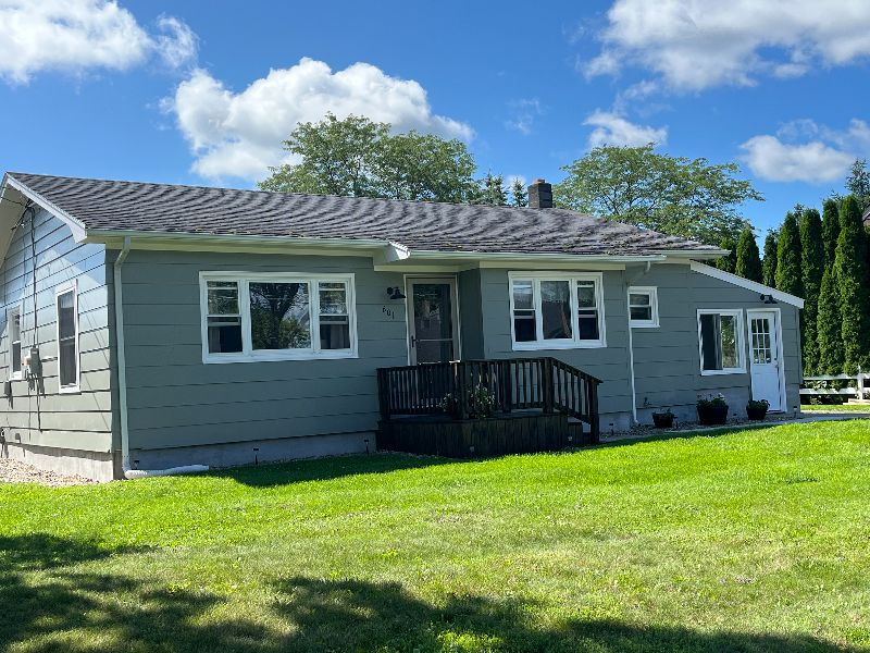 Cozy Two Bedroom Home in Clayton - Photo 8